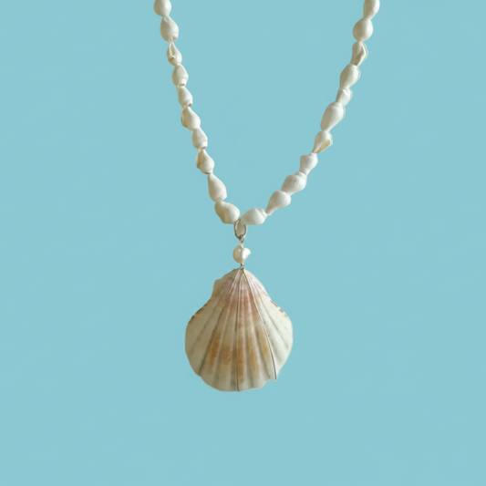 Hawaiian shell necklace